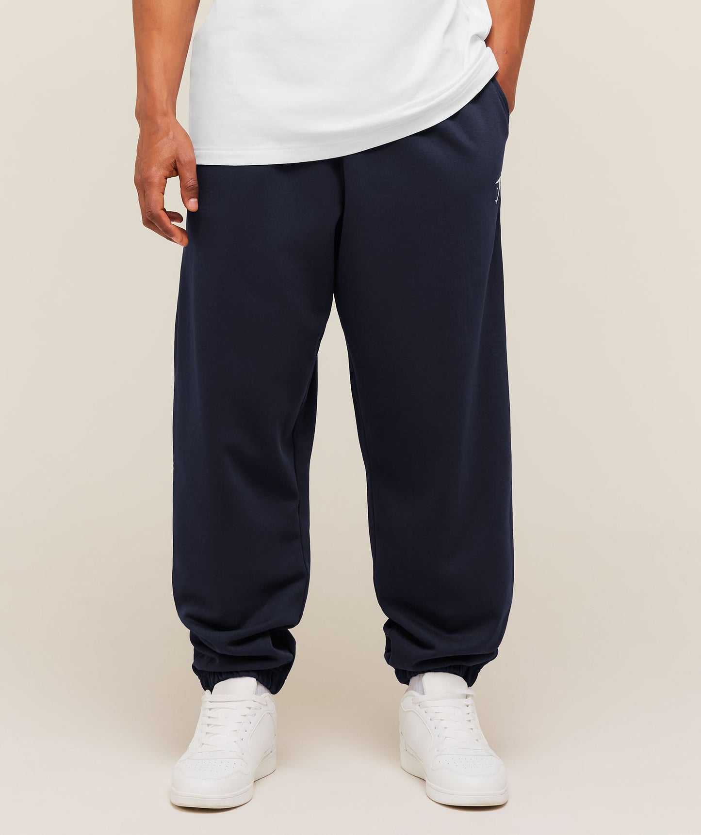 Crest Oversized Joggers - US 8804