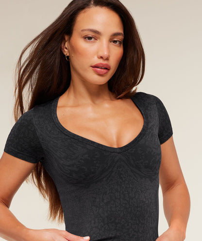 Adapt Animal X Whitney Short Sleeve Top - US 3135