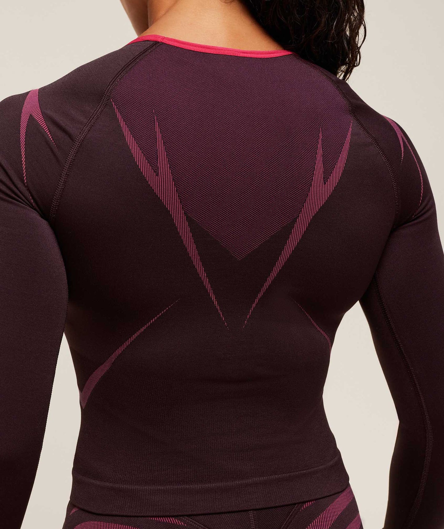 Apex Lift Seamless Long Sleeve Crop Top - US 8329