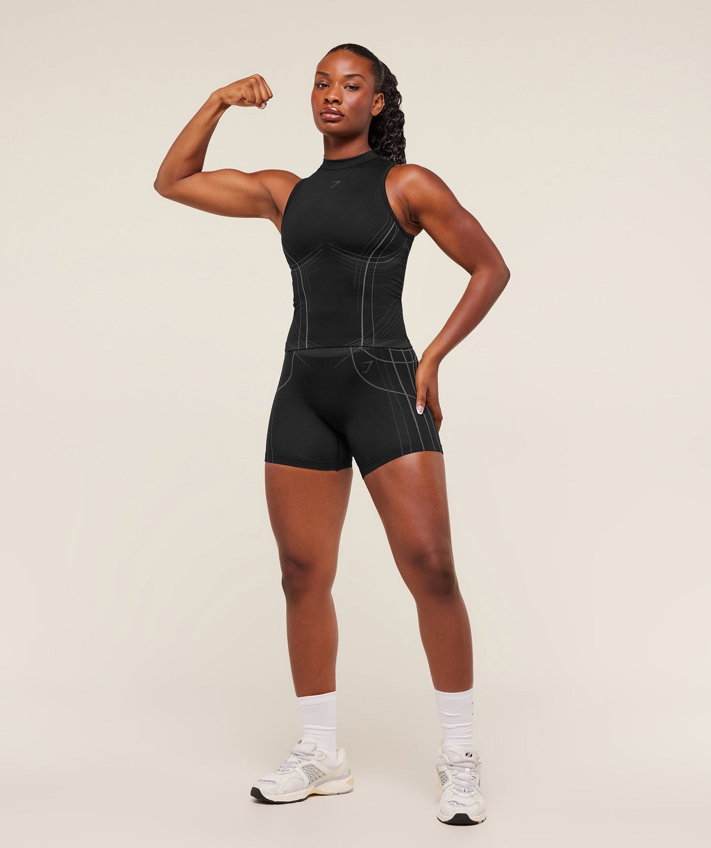 Apex Seamless Tank - US 6917