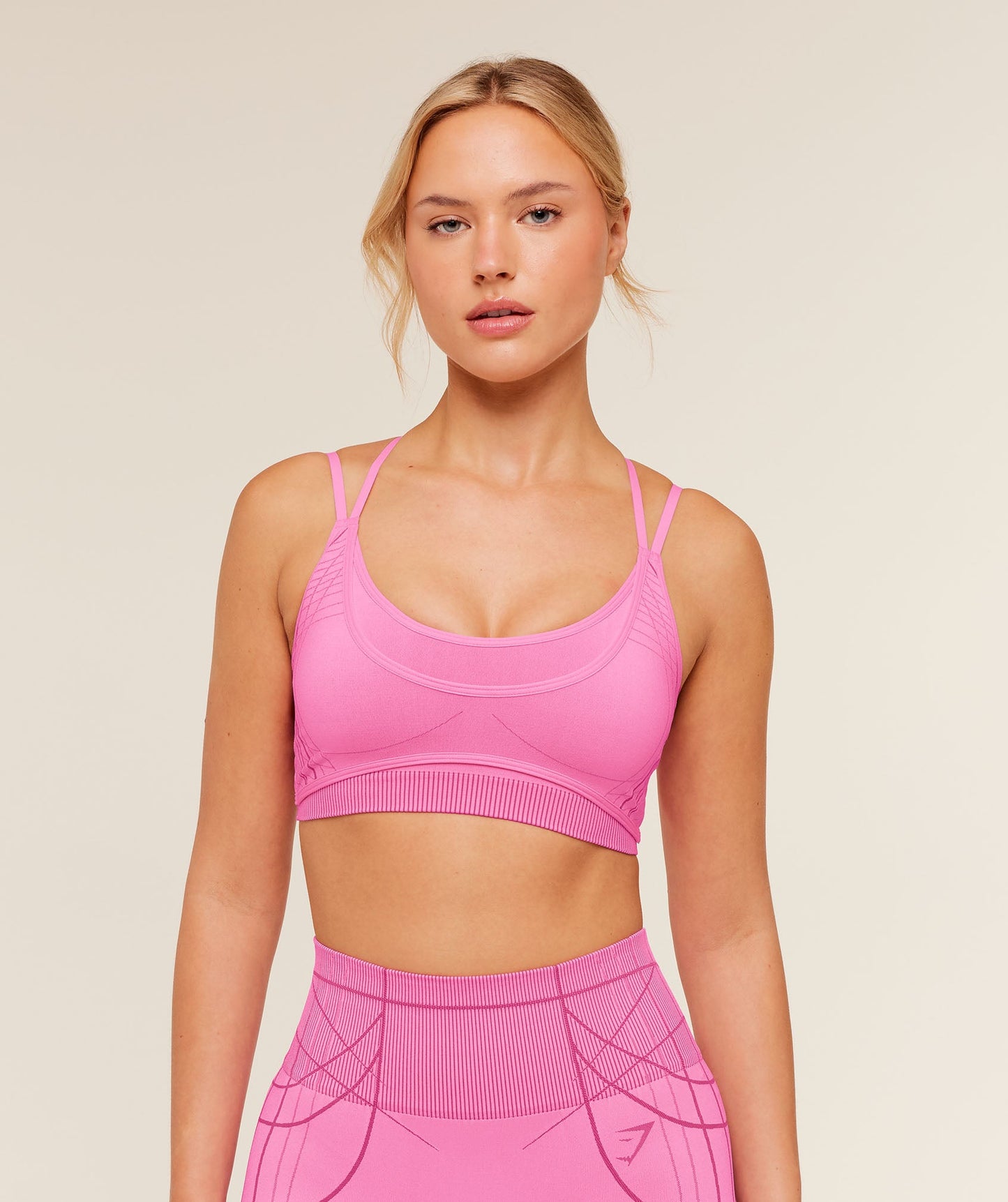 Apex Seamless Strappy Sports Bra - US 2245