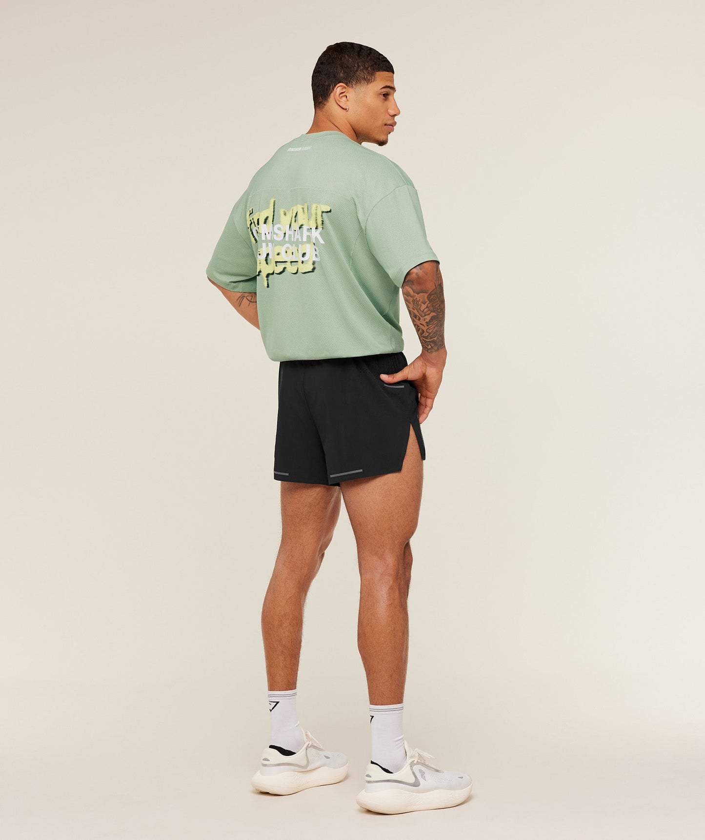 Running Graphic T-Shirt - US 0508
