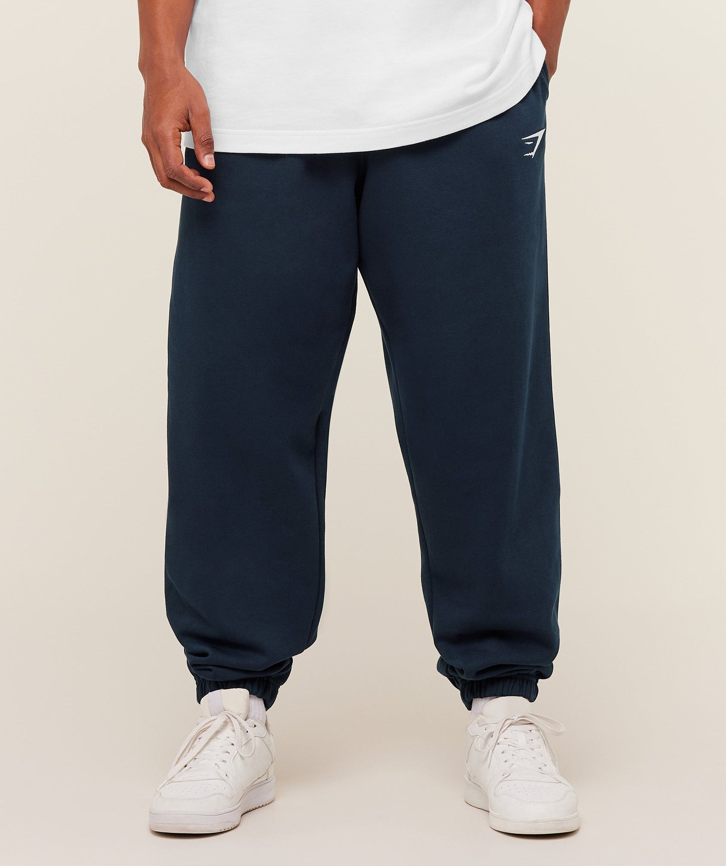 Crest Oversized Joggers - US 8920