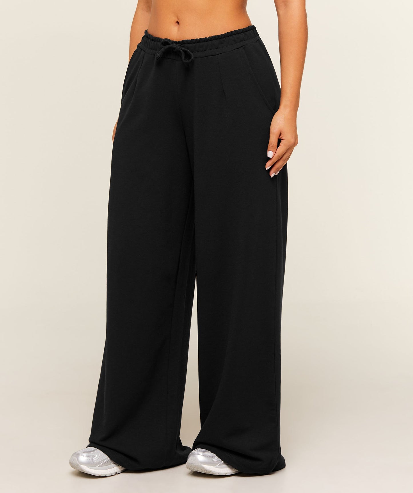 Lightweight Wide Leg Pant Short - US 7916