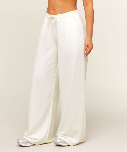 Lightweight Wide Leg Pant Short - US 6600