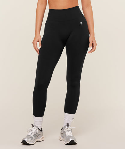 Minimal Halterneck Sports Bra - US 4520