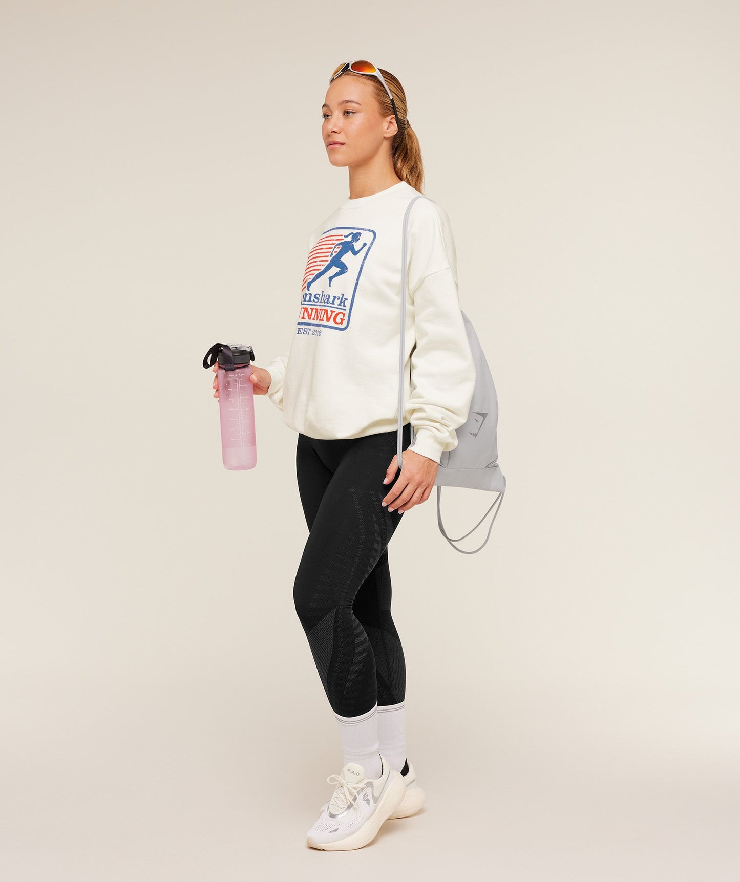 Run Club Graphic Sweatshirt - US 5204