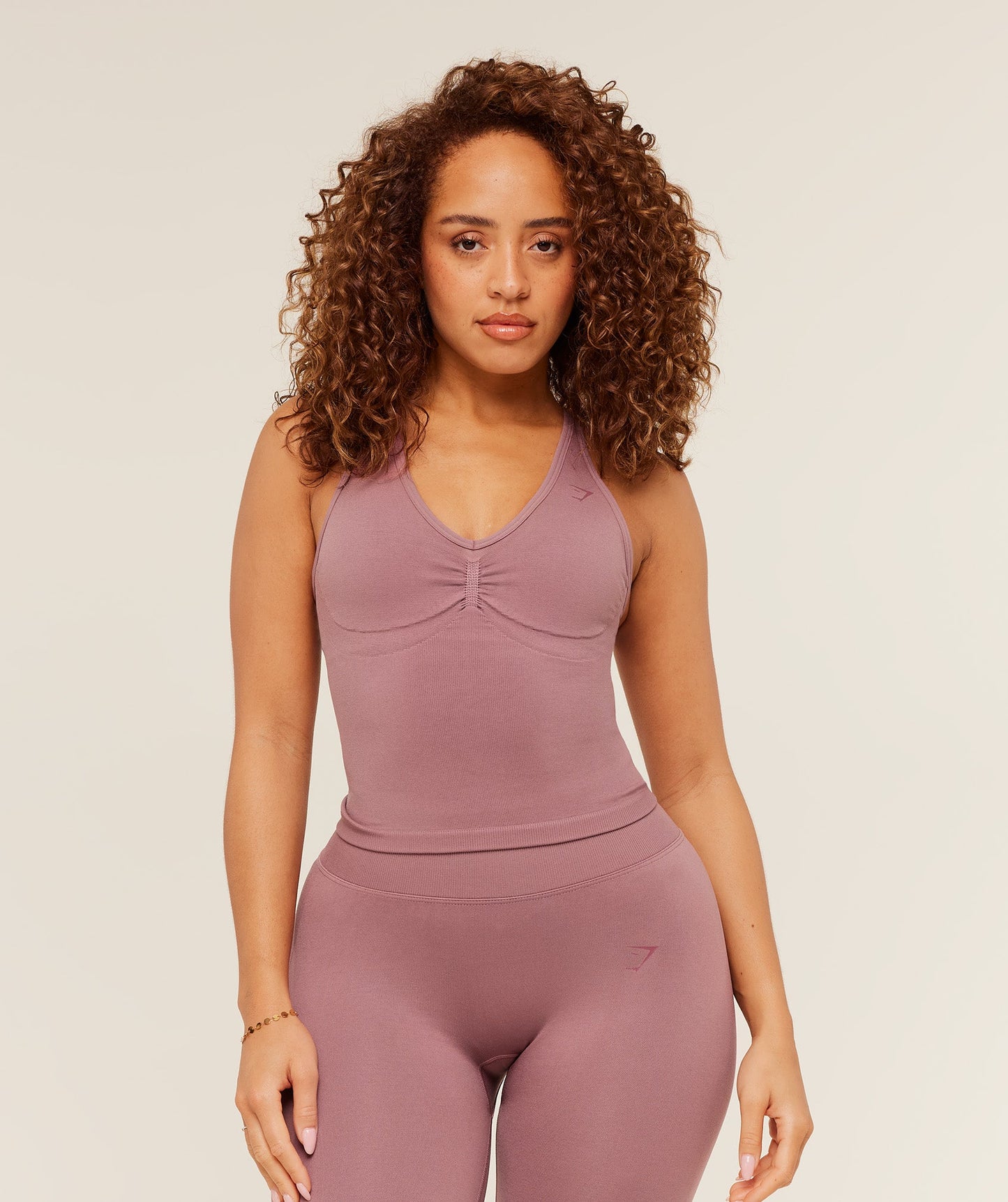 Lift Seamless Tank with Shelf - US 6127