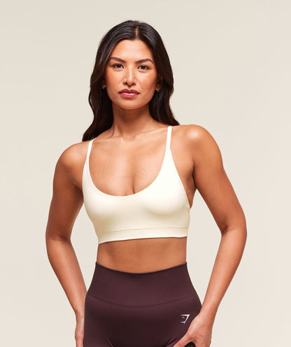 Everyday Seamless Racerback Sports Bra - US 8494