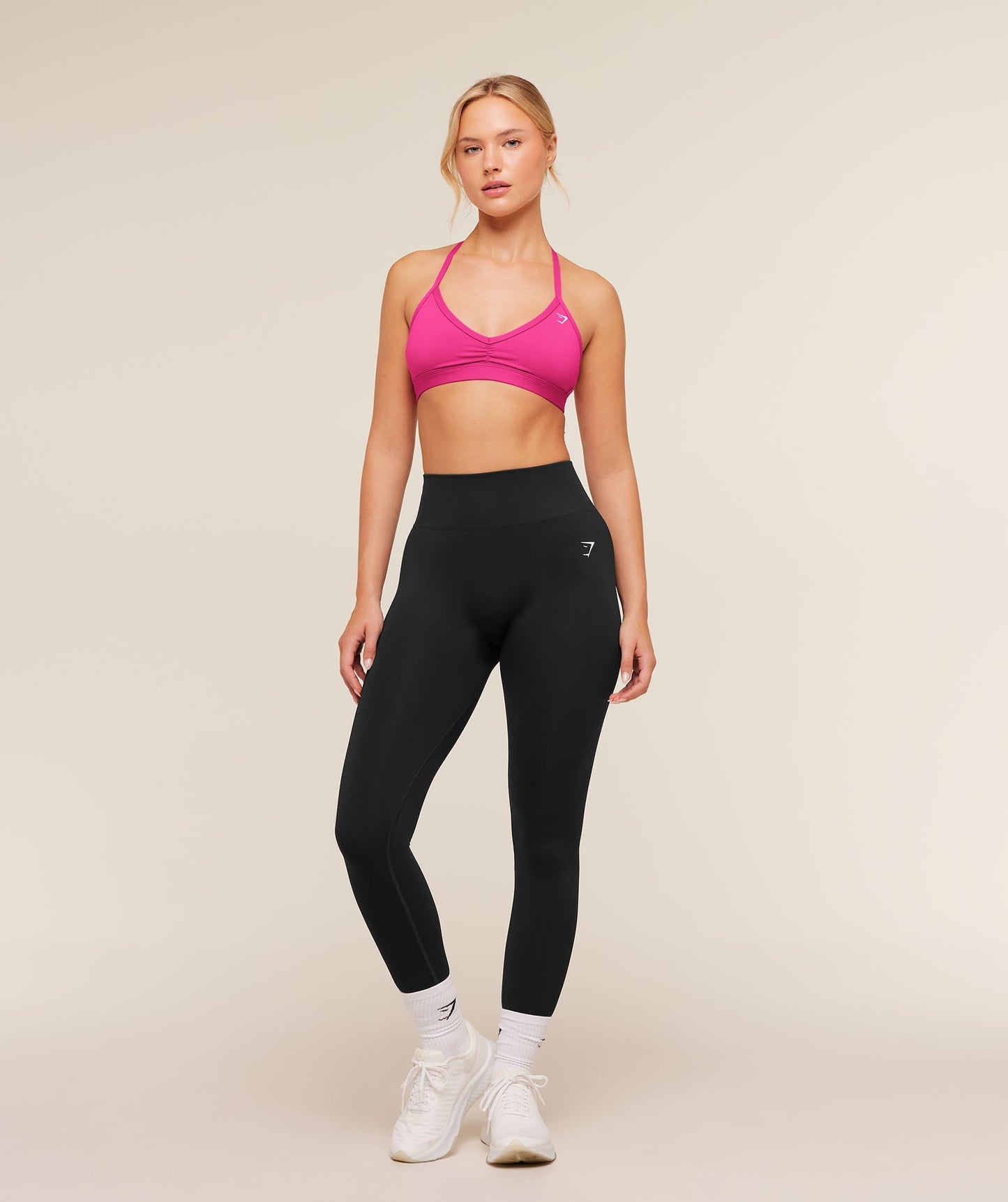 Minimal Halterneck Sports Bra - US 4520