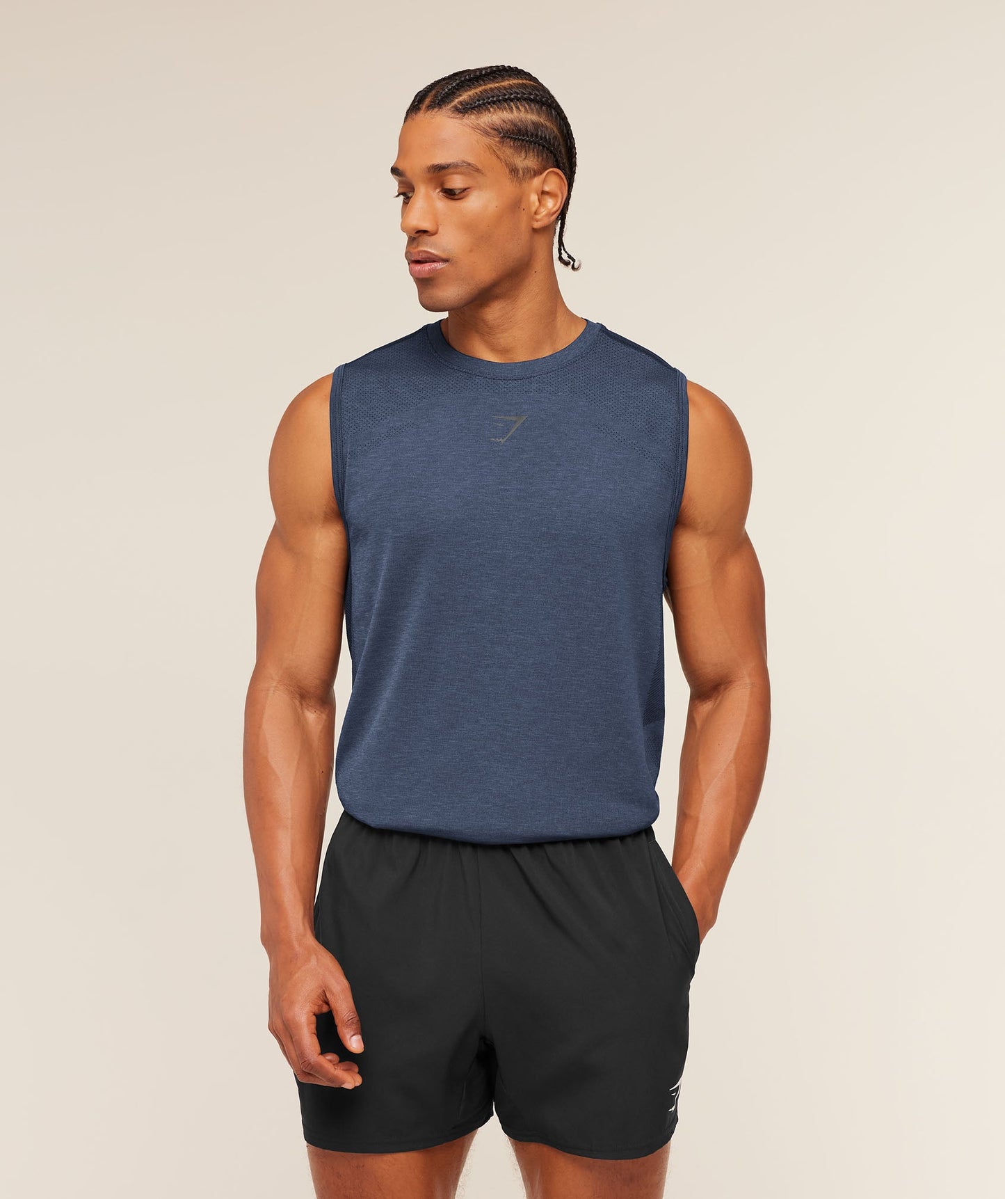 Lightweight Seamless Tank - US 6971