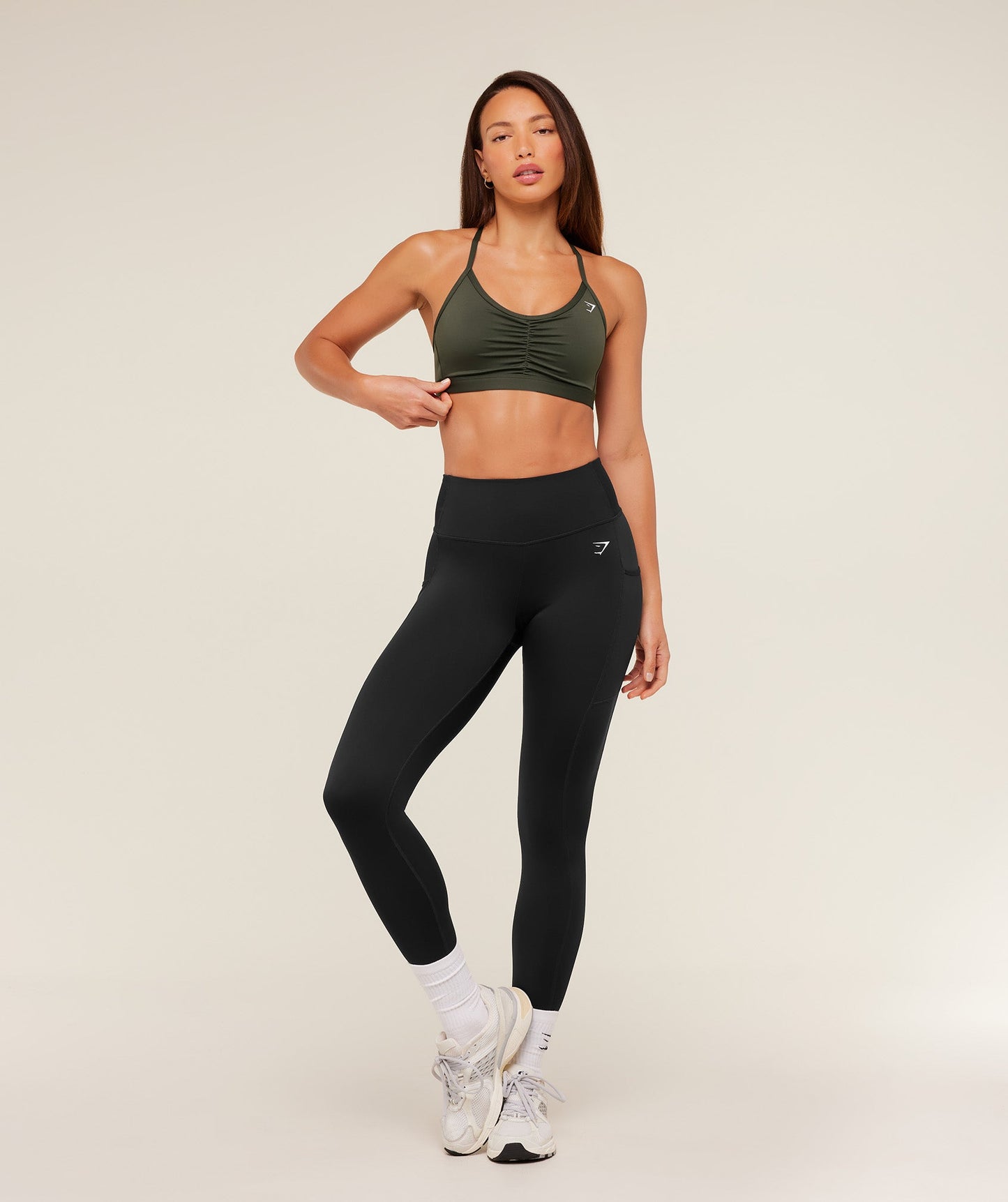 Ruched Sports Bra - US 6602