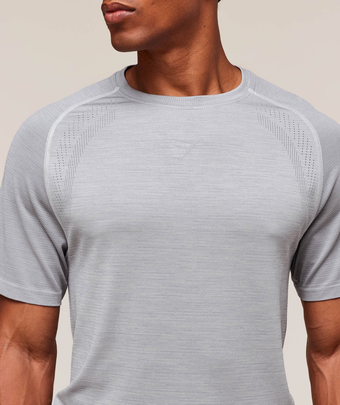 Versatile Seamless T-Shirt - US 7757
