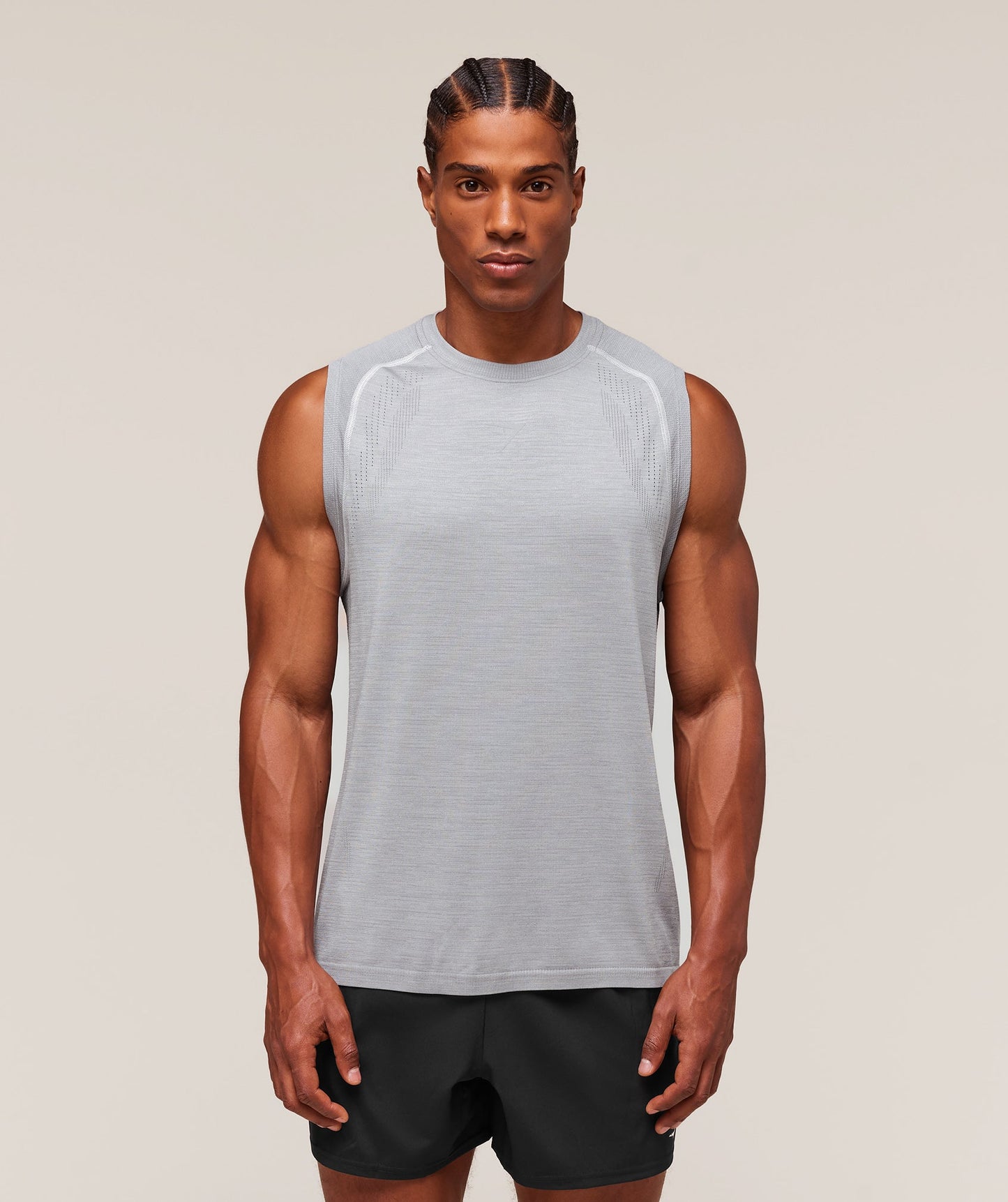 Versatile Seamless Tank - US 4541