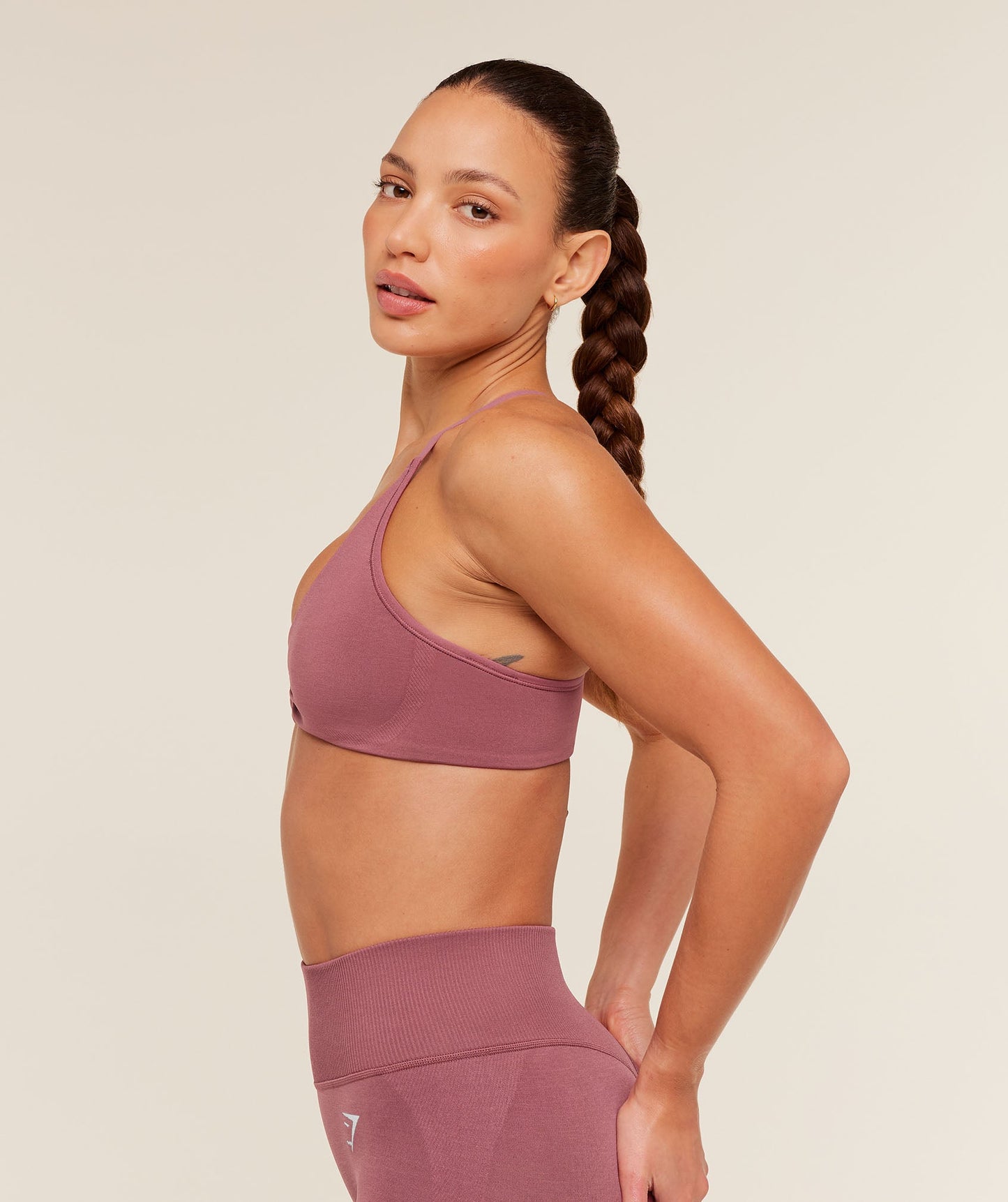 Interval Seamless Light Support Sports Bra - US 7661