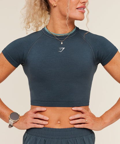 Interval Seamless Short Sleeve Crop Top - US 3920
