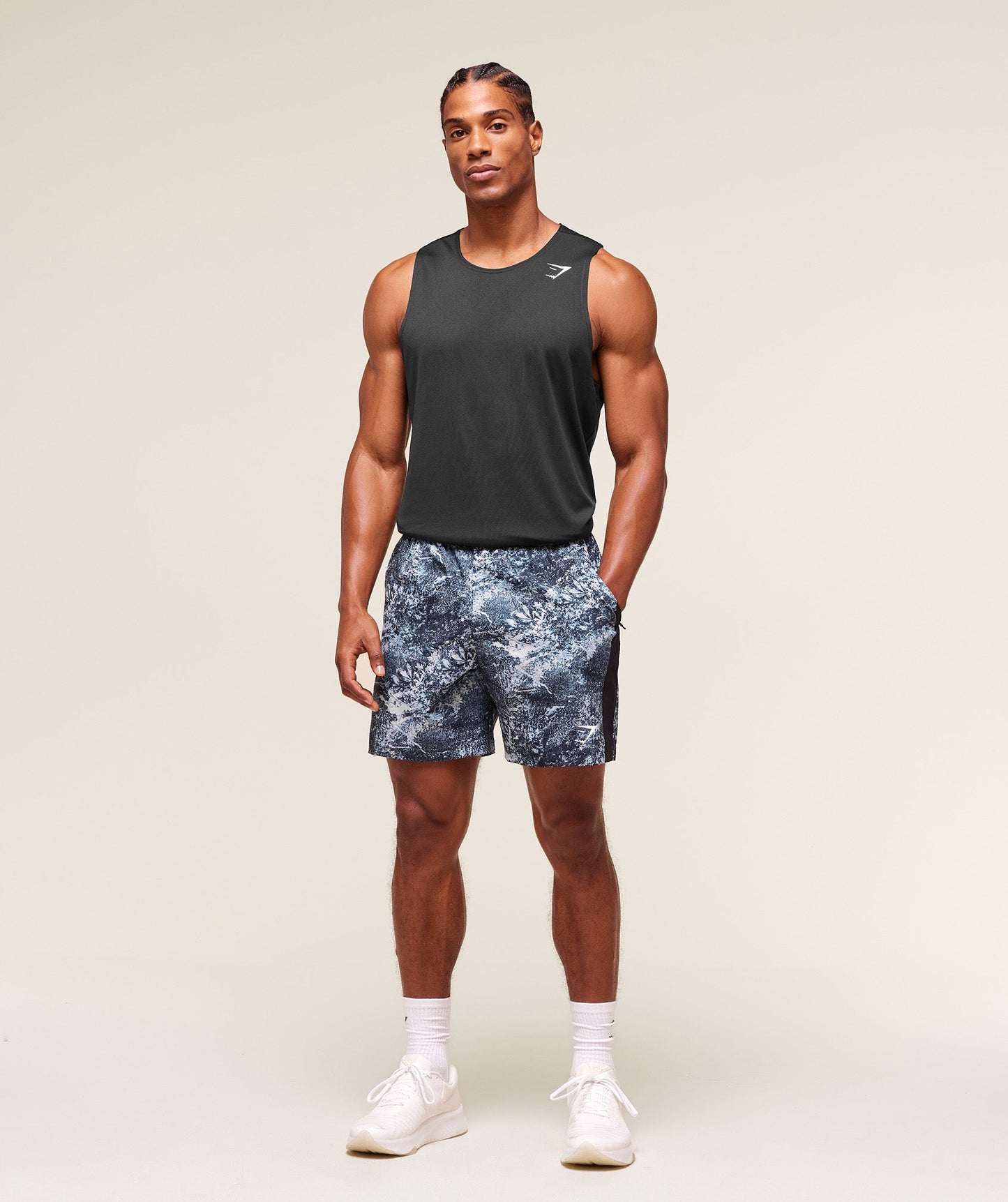 Sport 7\" Shorts - US 4685
