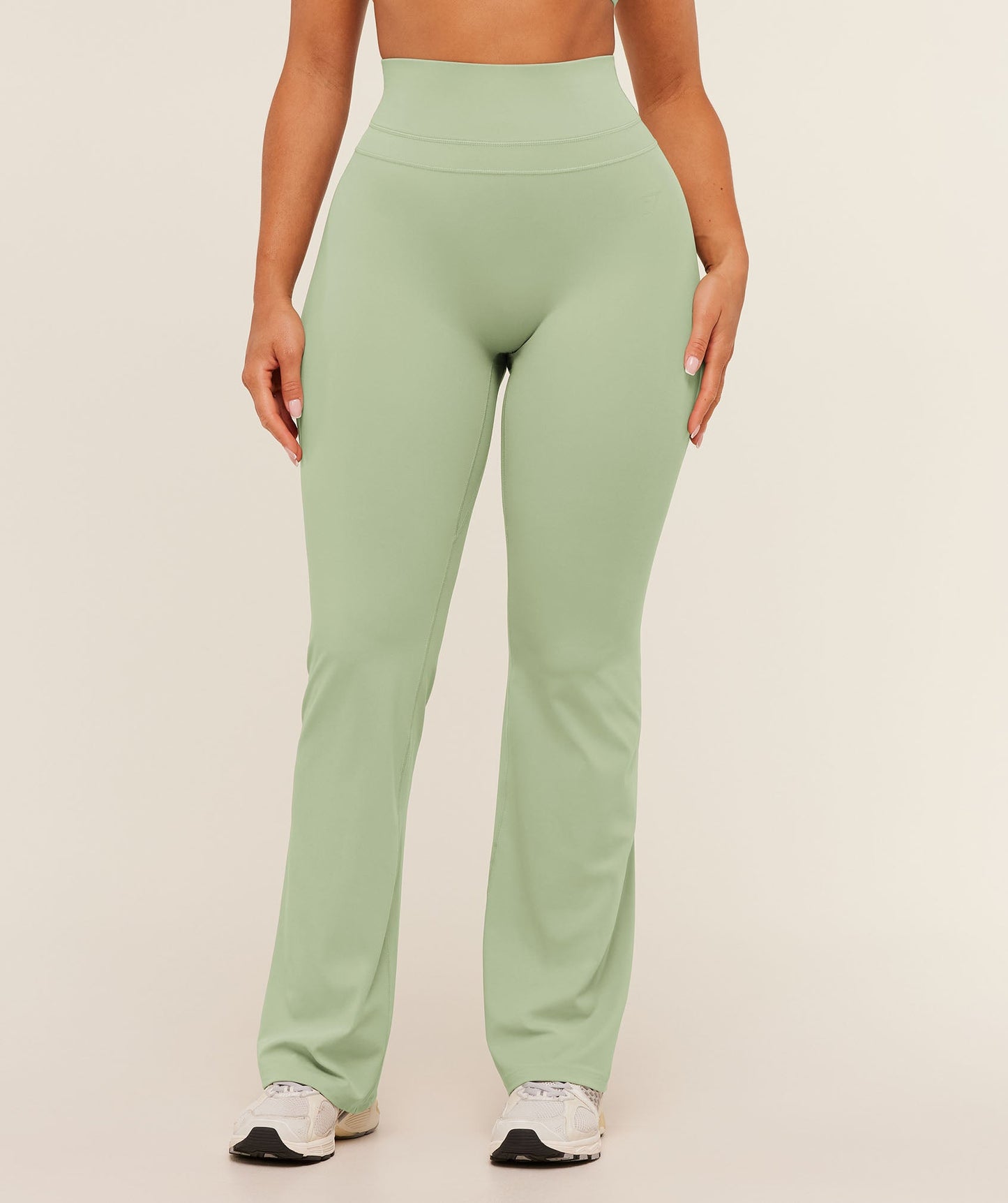 Whitney Regular Flared Legging - US 5585